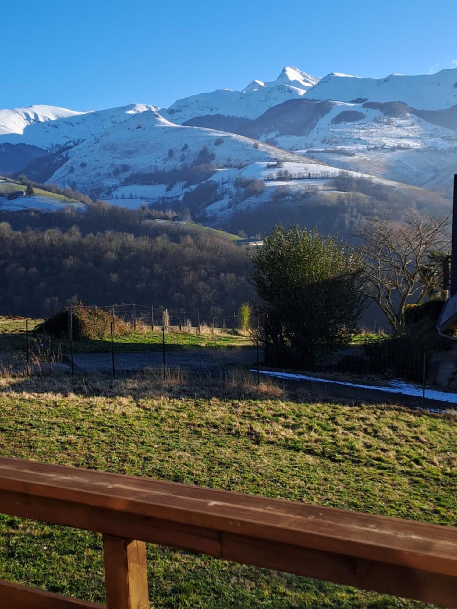 Chalet Dans Les Hautes- Pyrenees Entre Lourdes Et Bagneres Calme Et Vue Magnifique Arrodets-ez-Angles Luaran gambar